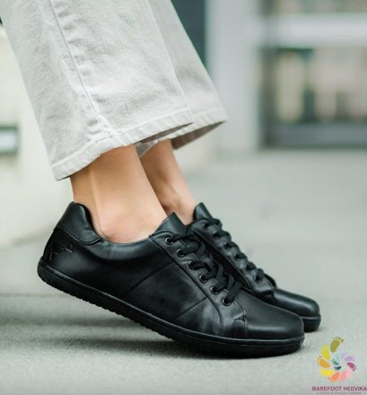 Angles Linos Black