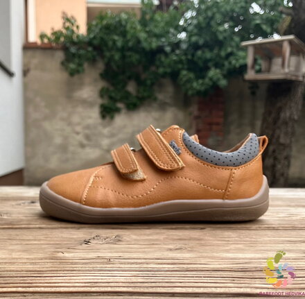 Beda Playful nízke Camel (spevnená päta)