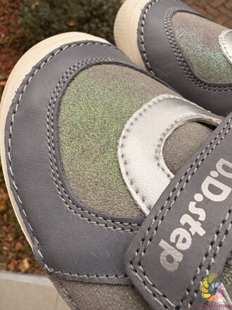 D.D. Step Grey S063-52548C