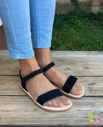 EF Barefoot Lady Black