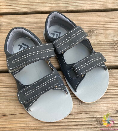 EF Barefoot Carrier