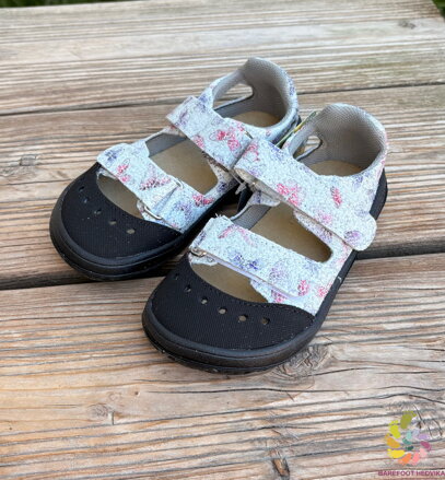 Jonap Fela 2026 biele motýle