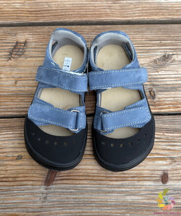 Jonap Fela 2026 svetlomodrá