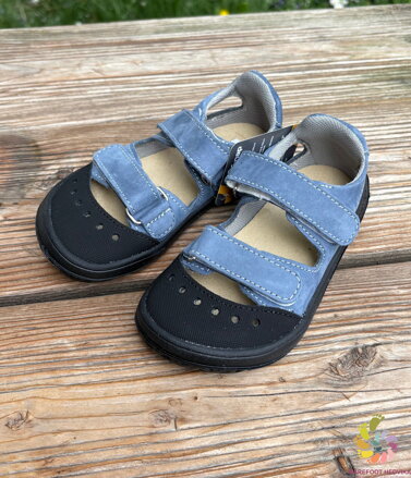 Jonap Fela 2026 svetlomodrá