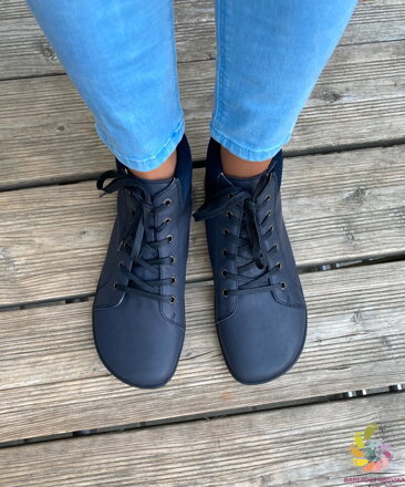 Protetika Margit Black